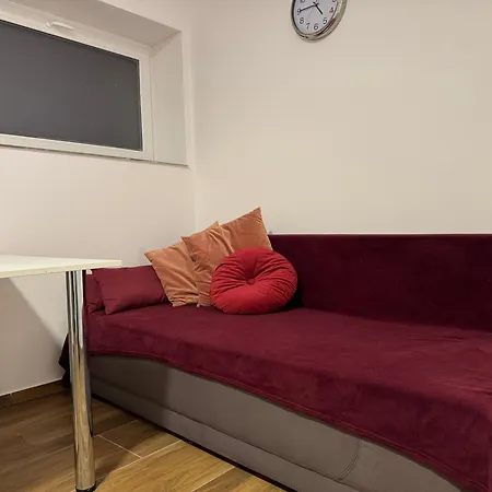Miniapartamenty Ibisa Apartment *